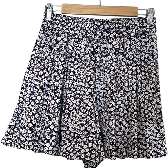 Uniqlo Womens Floral Pleated Elastic Waist A-Line Skort Size M - Picture 2 of 6